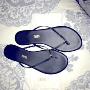 TKEES flip flops